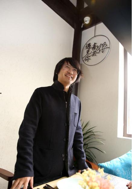 在饭店唱歌遇明星网红,惊喜瞬间成网红打卡地