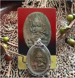 哪些明星网红戴佛牌,探寻当红偶像的神秘护身符
