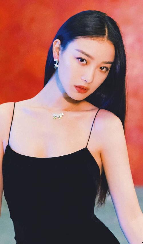 好看的明星网红壁纸女,热门明星网红壁纸女生精选集