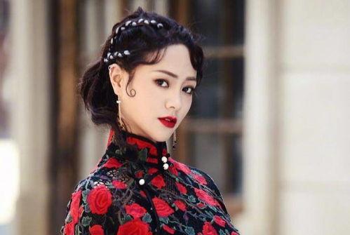 亲爱明星网红是谁啊,揭秘“亲爱明星网红”的真实身份！