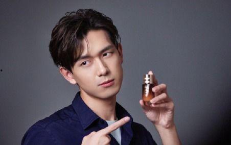 亲爱明星网红是谁啊,揭秘“亲爱明星网红”的真实身份！