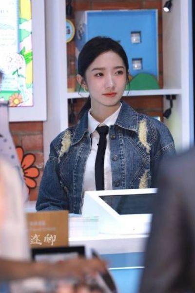 明星网红同框名字女生,闪耀时尚盛宴，揭秘女神们的美丽秘密！”