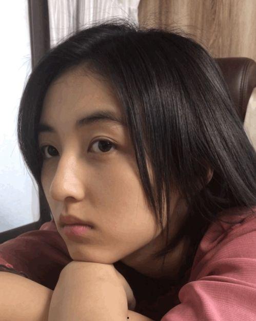 明星网红自拍滤镜照片女,网红自拍，揭秘女生们的美丽秘密