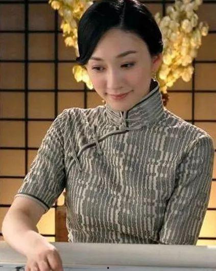 明星网红解说是谁呀图片,这位明星网红解说背后的神秘面纱