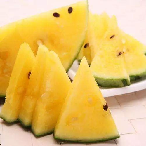 瓢瓜里面黑的可以吃吗,可食用之谜探究