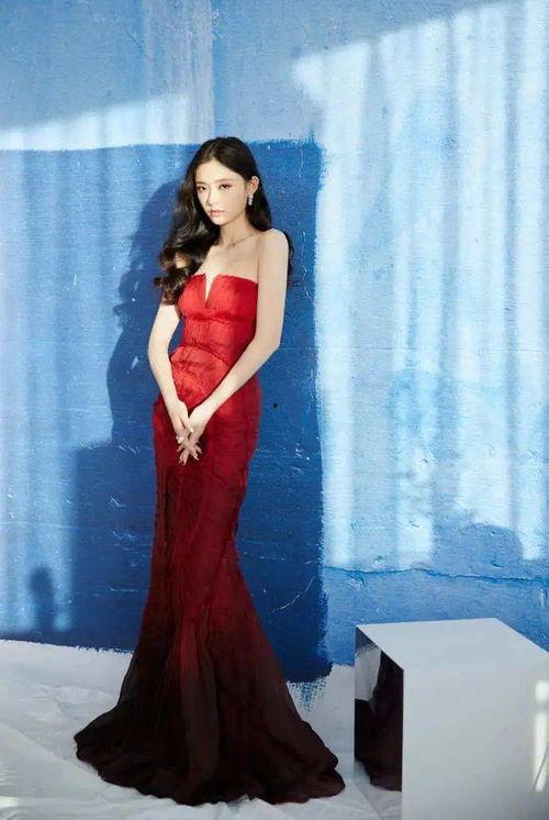 女明星网红穿搭推荐,时尚潮流穿搭指南