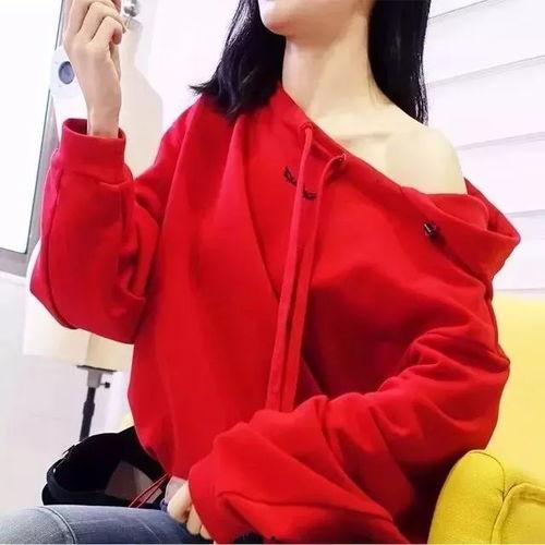 自制衣服的明星网红,明星网红自制服装潮流解析