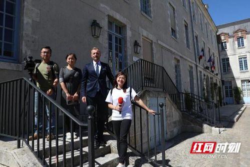 俄罗斯明星网红捐款事件,爱心传递温暖社会