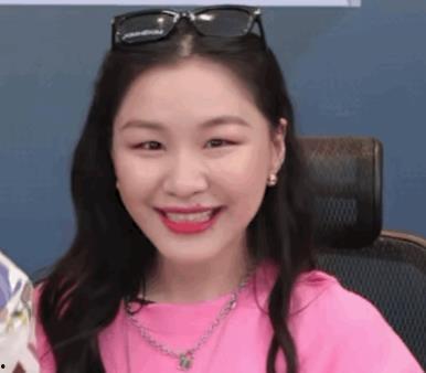 金靖是明星网红吗,跨界明星网红，多才多艺的璀璨新星