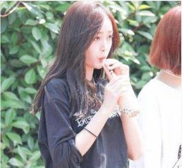 明星网红喝奶茶是谁,揭秘网红奶茶背后的故事”