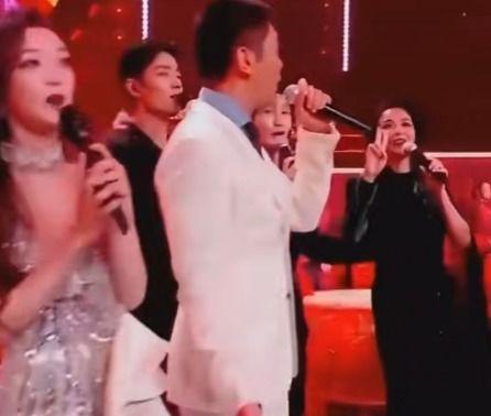 明星网红合唱惊喜的歌曲,网红明星共唱惊喜乐章