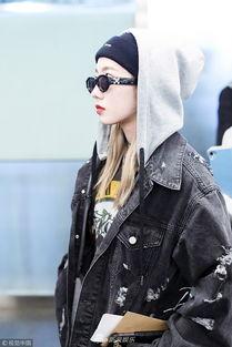 两幅明星网红墨镜照片,时尚潮流谁主沉浮？