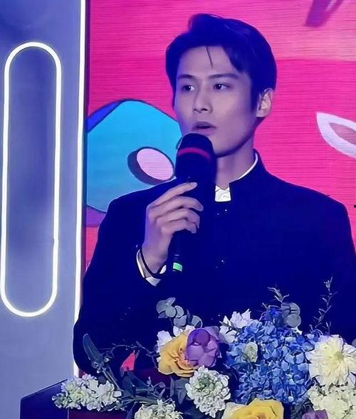 小杨哥明星网红嘉宾,跨界融合，闪耀娱乐圈