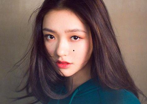 大眼睛美女明星网红,闪耀镜头下的时尚传奇