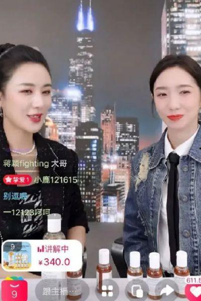 明星网红同框的视频,跨界互动精彩瞬间！