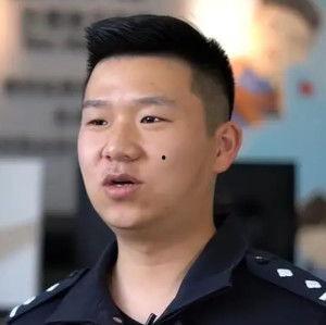 孝警阿特与明星网红